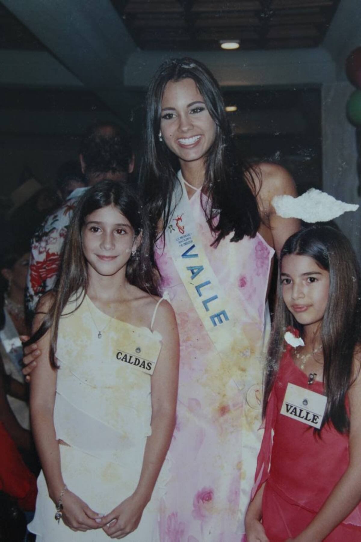 Con Katherine Daza Manchola, señorita Colombia 2003-2004. KAILLINE GIRALDO