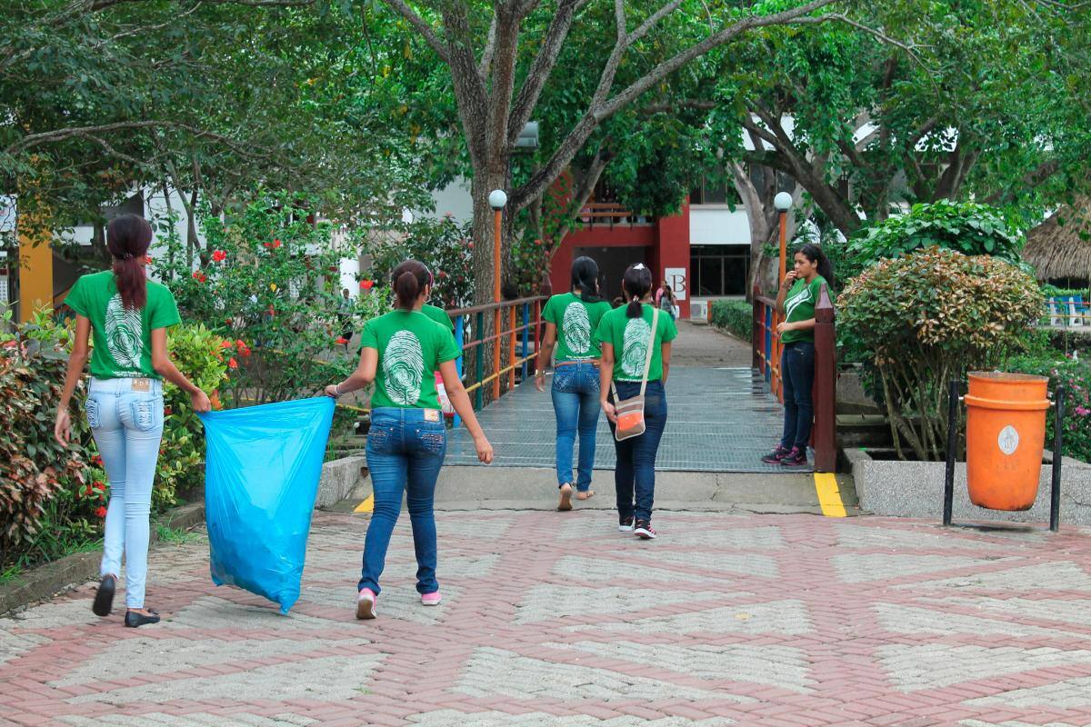 Eco-escuela, una apuesta para mejorar las prácticas ambientales en los centros educativos de Cartagena
