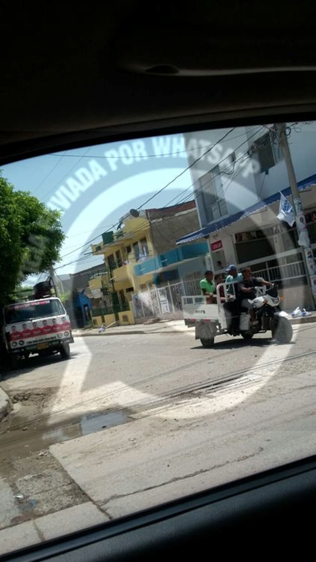Motocarro empleada para transportar personas. Cortesía