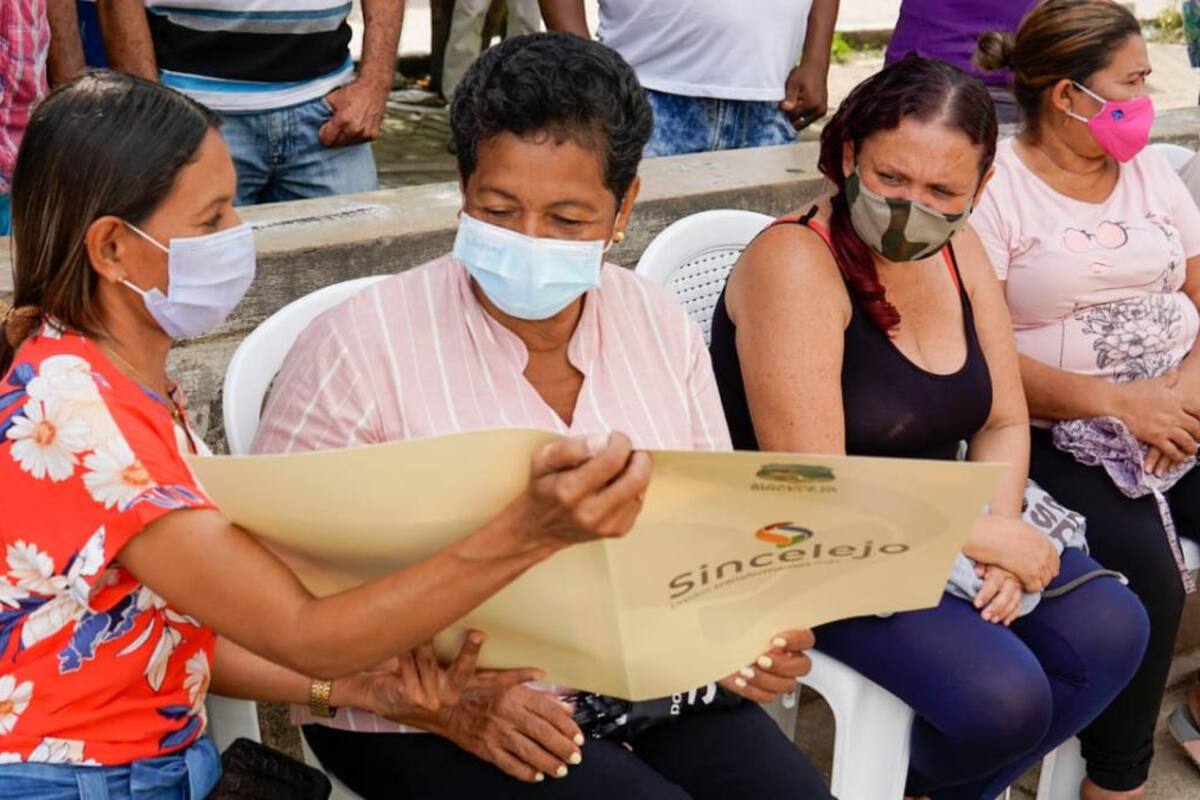 En Sincelejo sigue legalización de barrios y titulación de predios