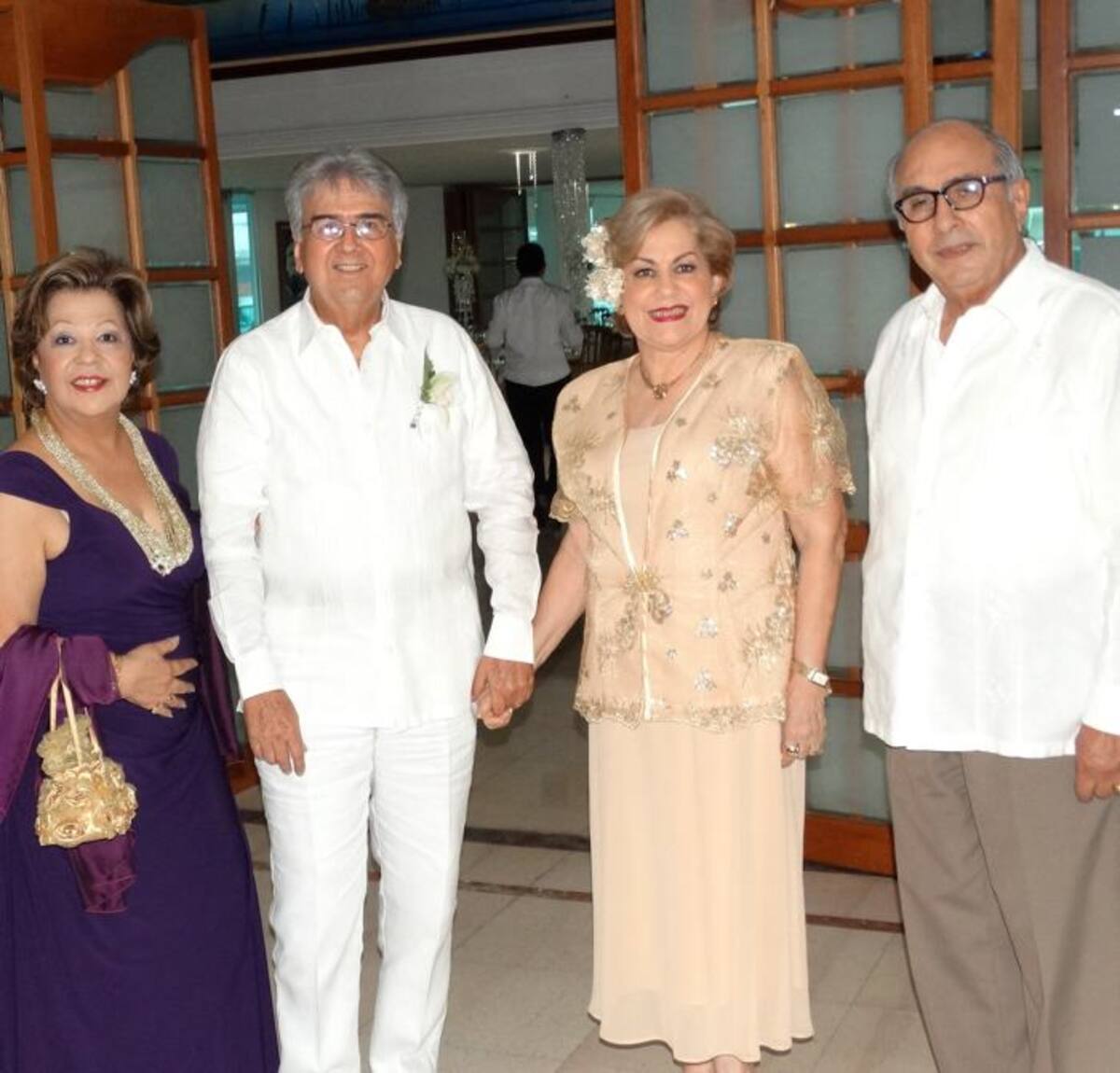 Edith de Del Castillo, Manuel Del Cristo Pareja, Norma Emiliani de Pareja y Carlos Del Castillo.