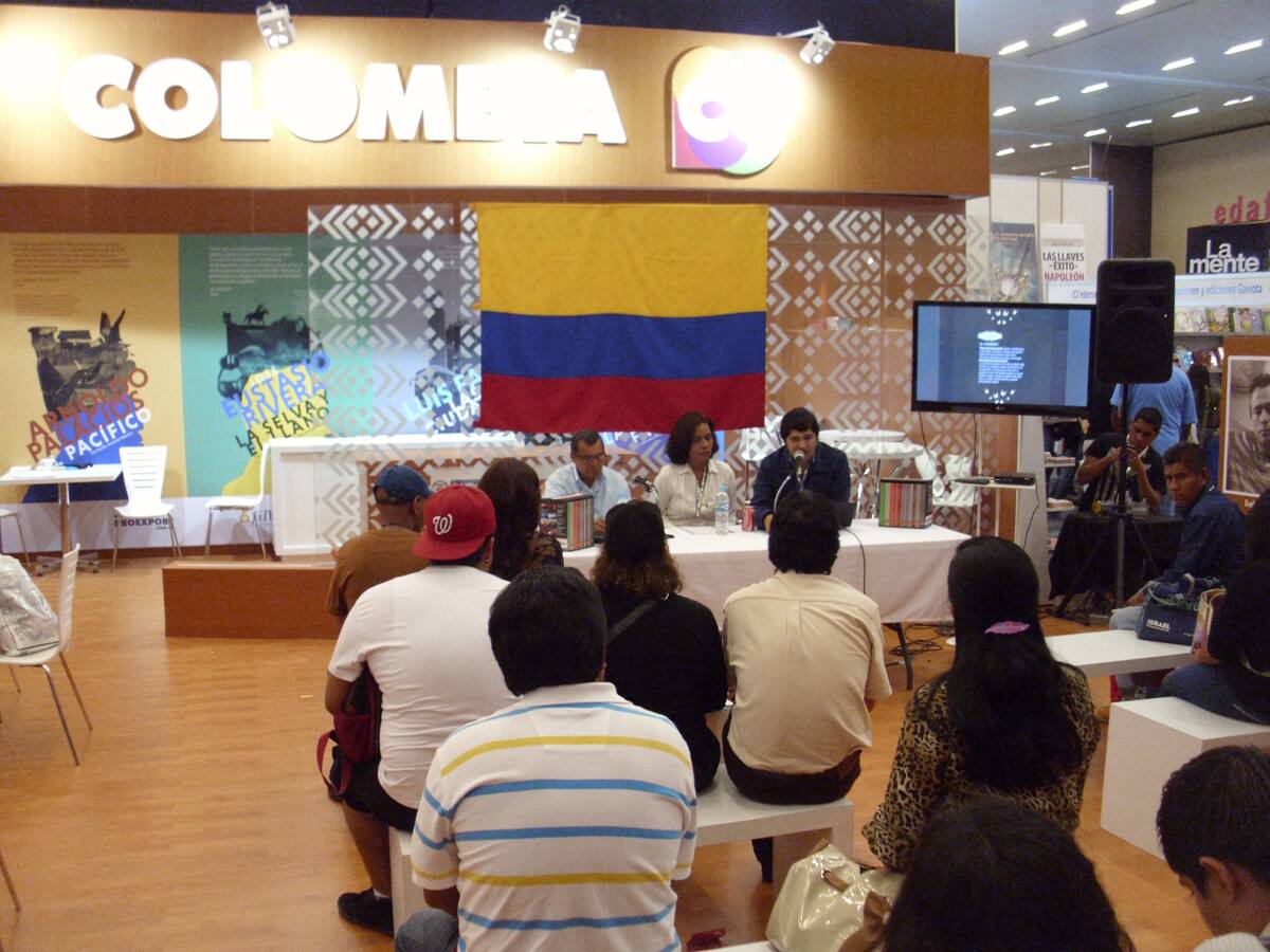 Henry Ballesteros, Gudiela Paternina y Danit Durango intervinieron en el Festival Internacional del Libro en Guadalajara.