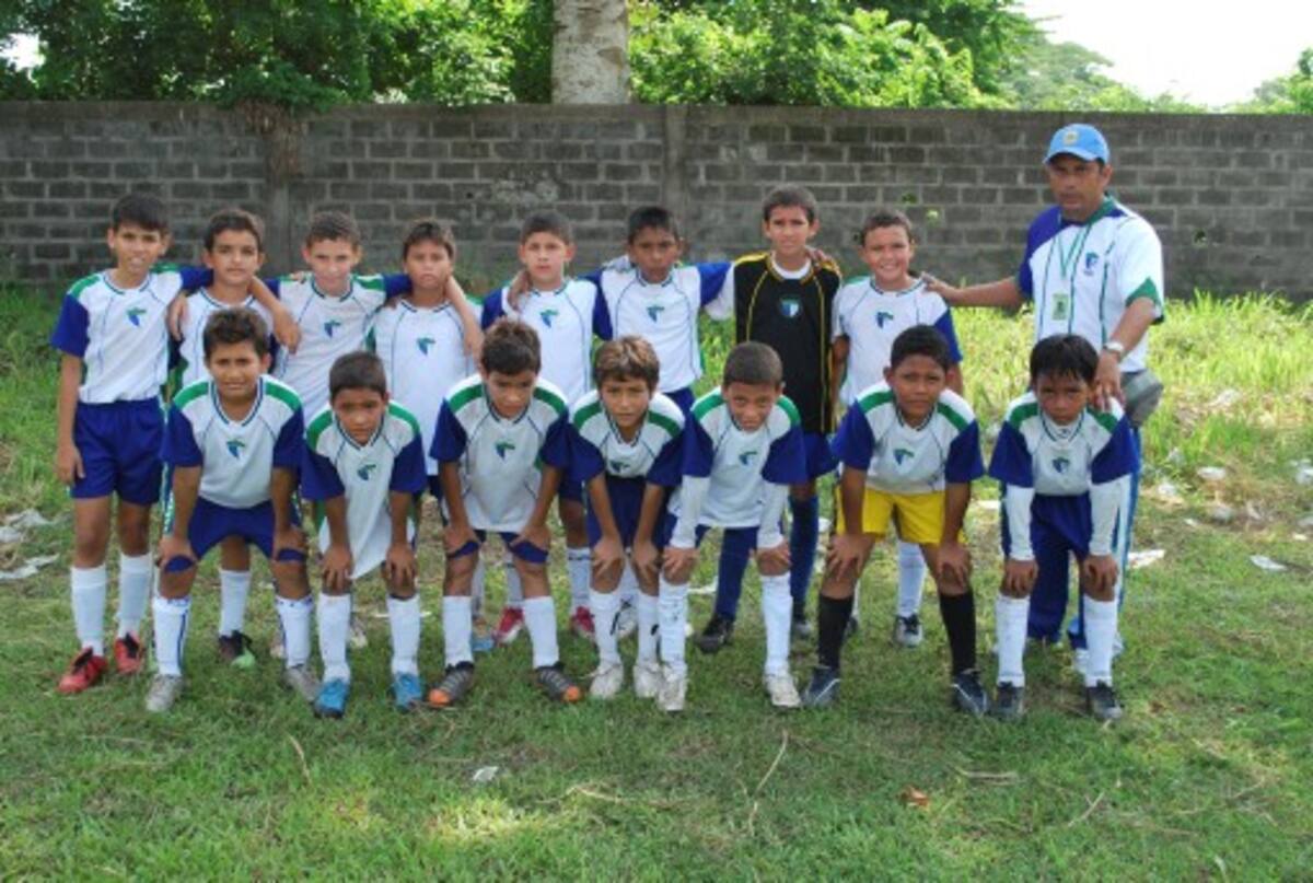 El equipo B del colegio La Salle fue el subcampeón del certamen de fútbol de los Festivales Escolares de Montería. CORTESIA