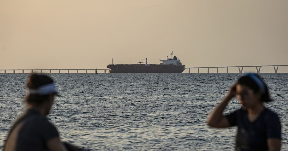 Presión de Estados Unidos sobre el petróleo venezolano golpea primero a Cuba