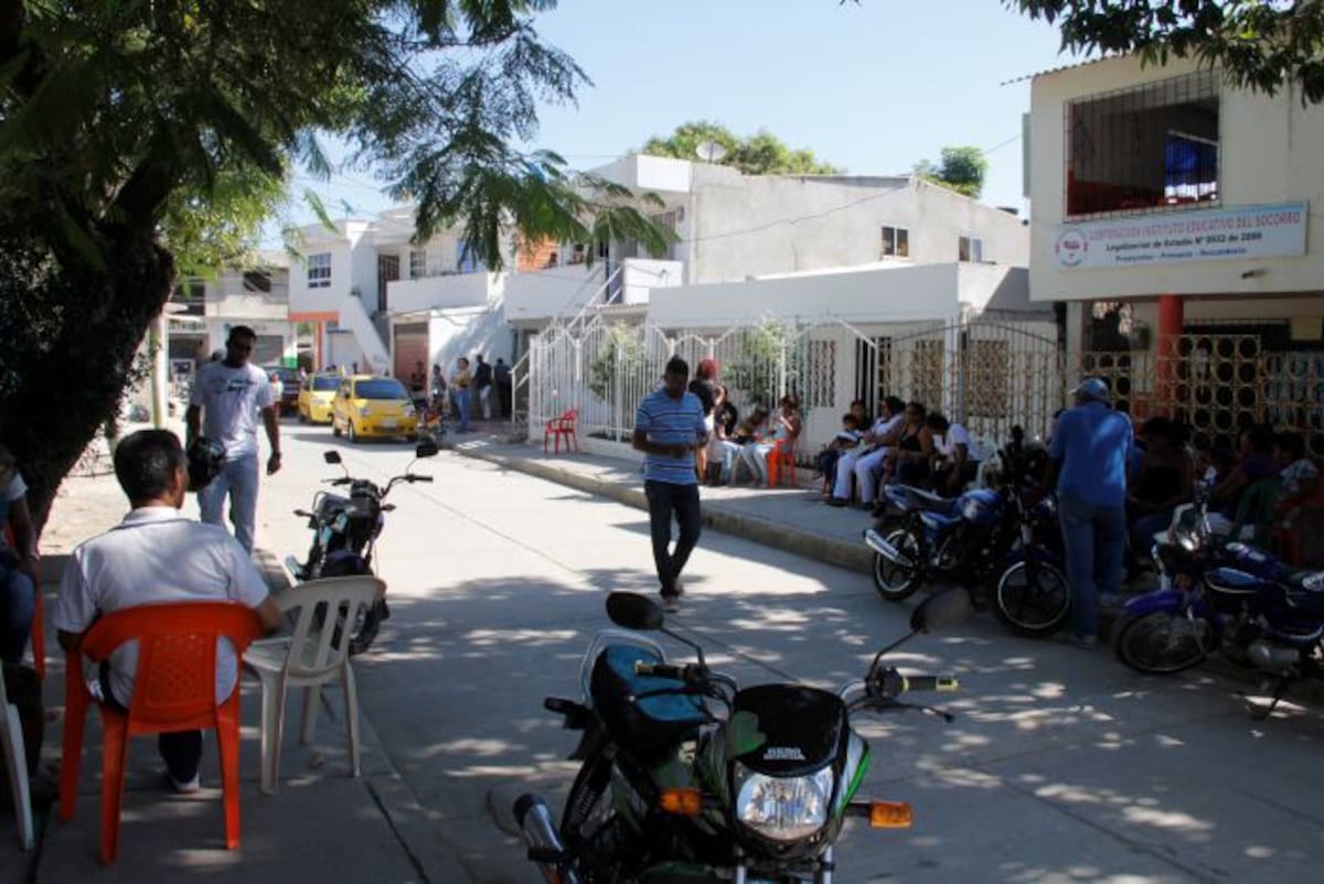 Las tres familias de los mototaxistas están a la espera del análisis del video captado por las cámaras de una tienda Simón Bolívar, donde se registraron los crímenes.