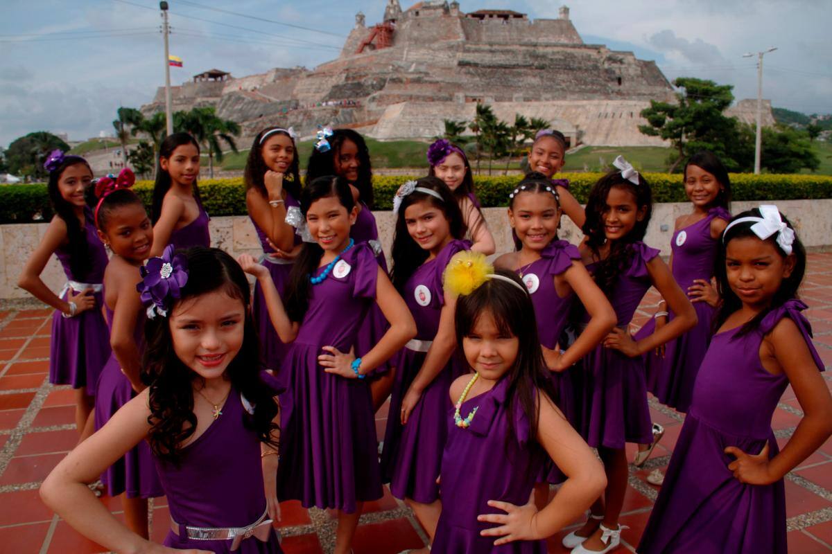 En la categoría kids compiten: Sara Barrios, Sara Quintero, Manuela Hernández, María Isidro, Lili Lu Von, Sheyla Góez, Danna Anaya, María García, María Morelos, Valentina Torres, Madelaine Molinares, Melany Licona, Alanis Díaz, Nataly Vergara y maría Mora.