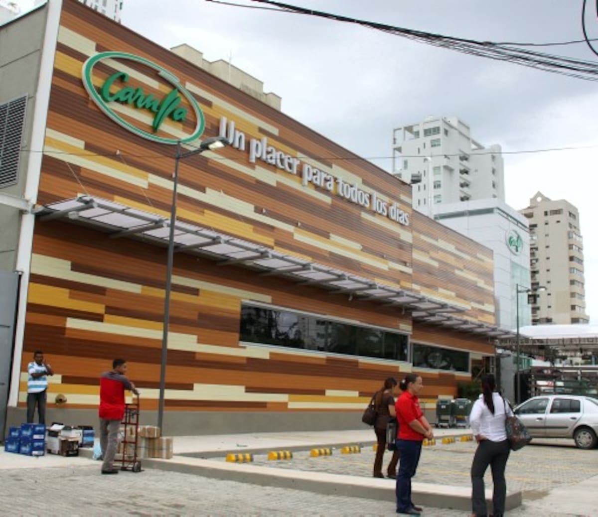 Fachada del nuevo Carulla Castillo Grande, en Bocagrande.
