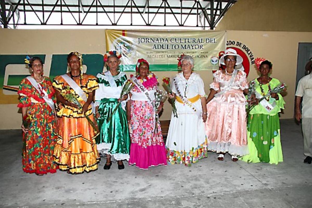 En total 9 candidatas buscan ser la reina de los adultos mayores en el 2011. OSCAR DÍAZ / EL UNIVERSAL