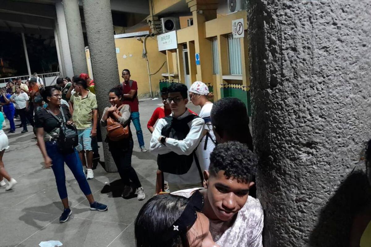 Usuarios de transporte intermunicipal Cartagena-Arjona varados por falta de buses