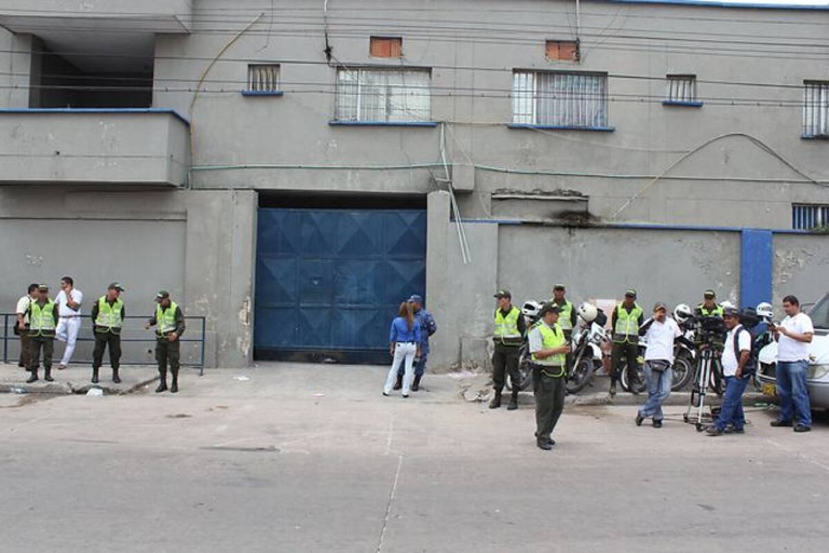 Fachada de la cárcel La Modelo de Bogotá. COLPRENSA