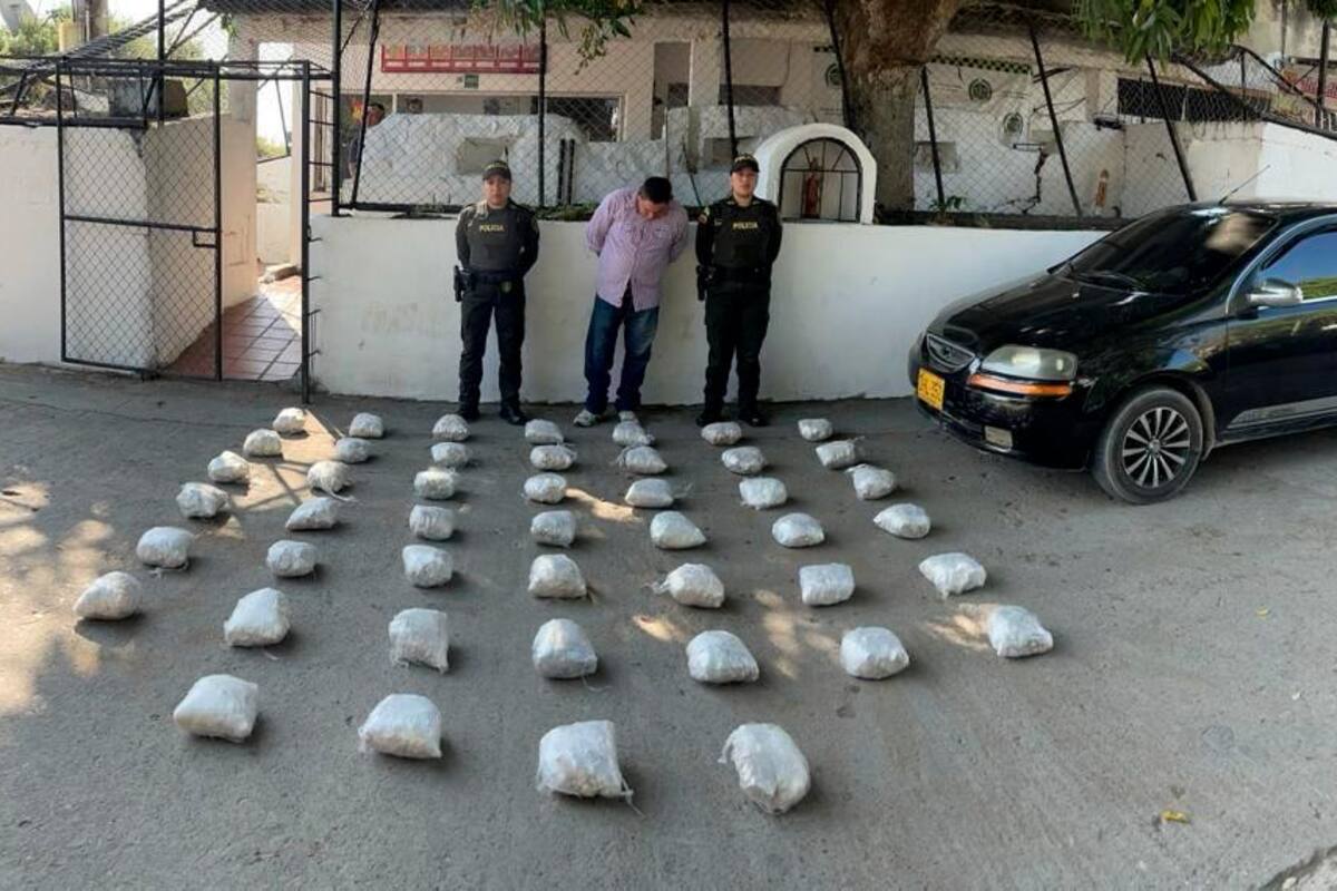 Sur de Bolívar: Policía lo detiene y le hallan en el carro 93 kilos de droga