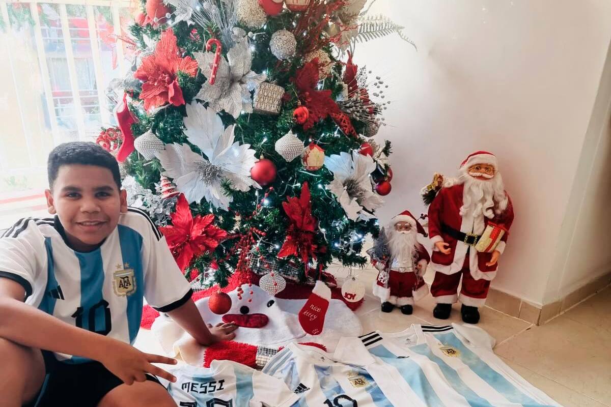 Selección Argentina: El niño cartagenero que se desvive por Lionel Messi
