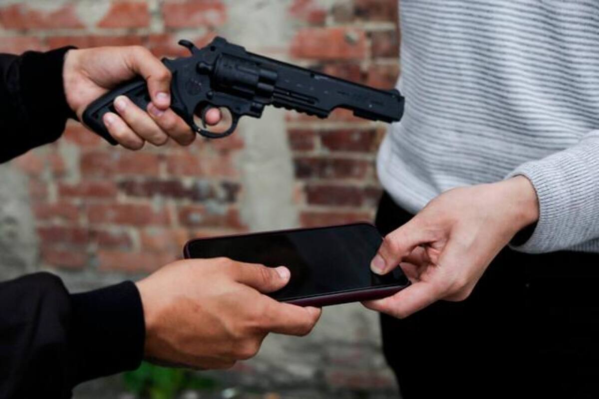 Roban a esposo de reconocida presentadora un reloj de 8 millones de pesos