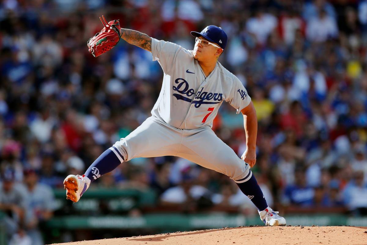 Los delitos que debe enfrentar el lanzador Julio Urías