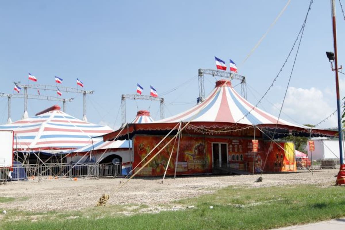 El Circo Chino de Pekín estará en Cartagena hasta el 25 de diciembre de este año. //Oscar Díaz