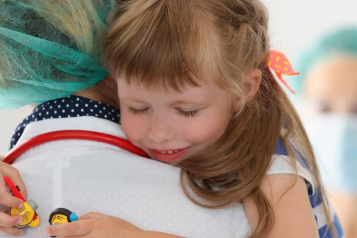 Dos hermanitos de 8 y 3 años recuperan la vista gracias a nuevo tratamiento