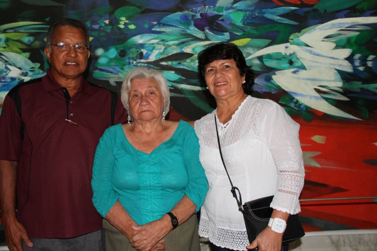Orlando Periñán, Ruth María Ledesma y Gloria de Periñán.