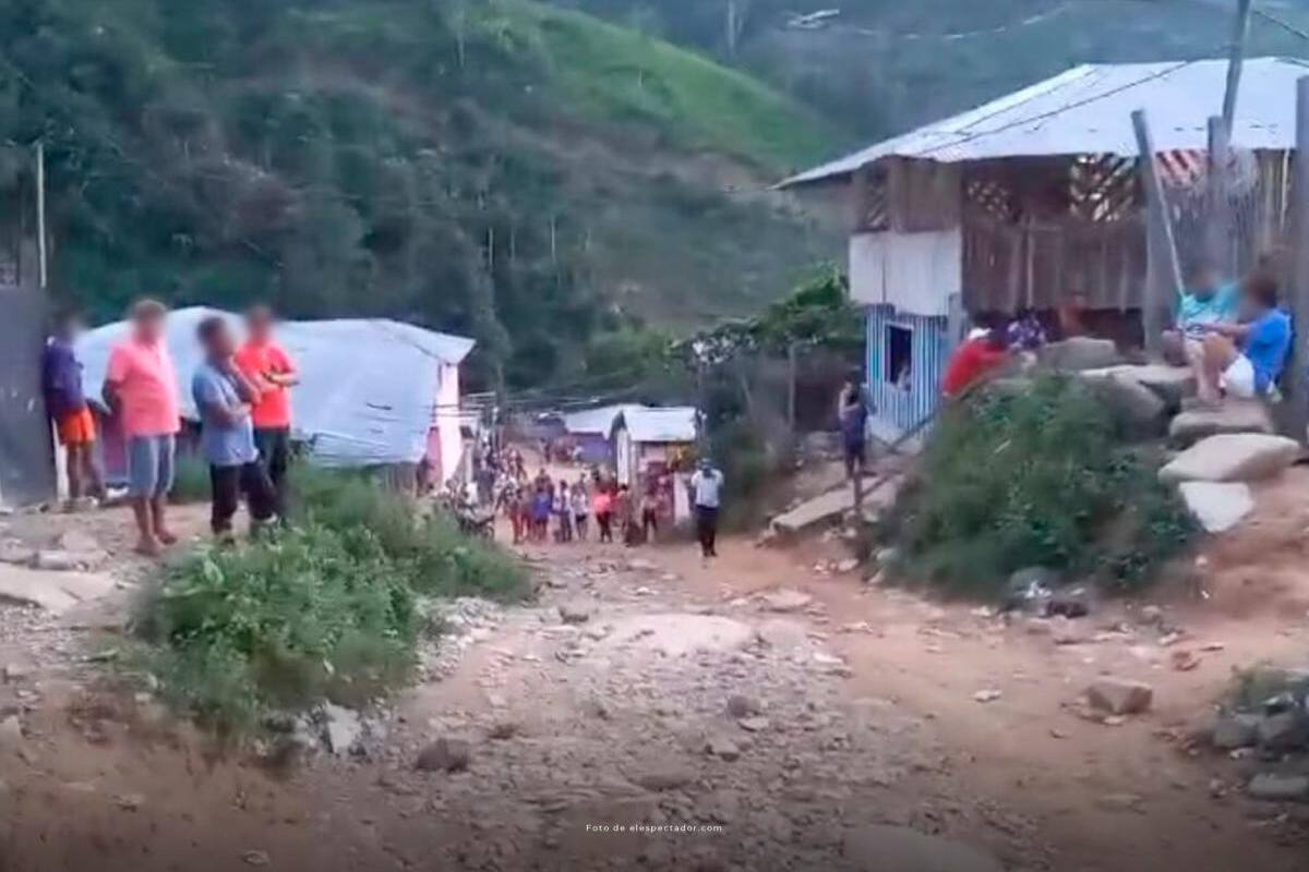 Piden ayuda al Gobierno nacional por los desplazamientos en el sur de Bolívar