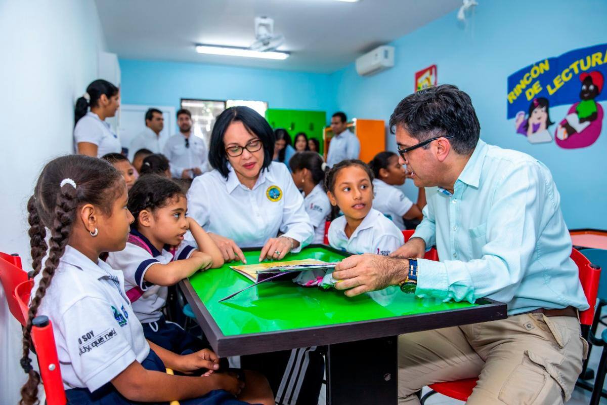 Niños del Colegio Salim Bechara, en Albornoz, disfrutan nuevos ambientes escolares