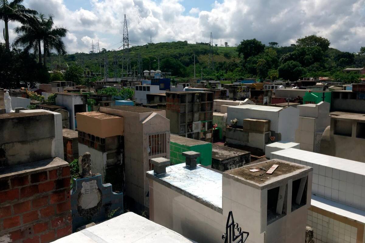 Unidad de Búsqueda interviene cementerio en El Carmen de Bolívar