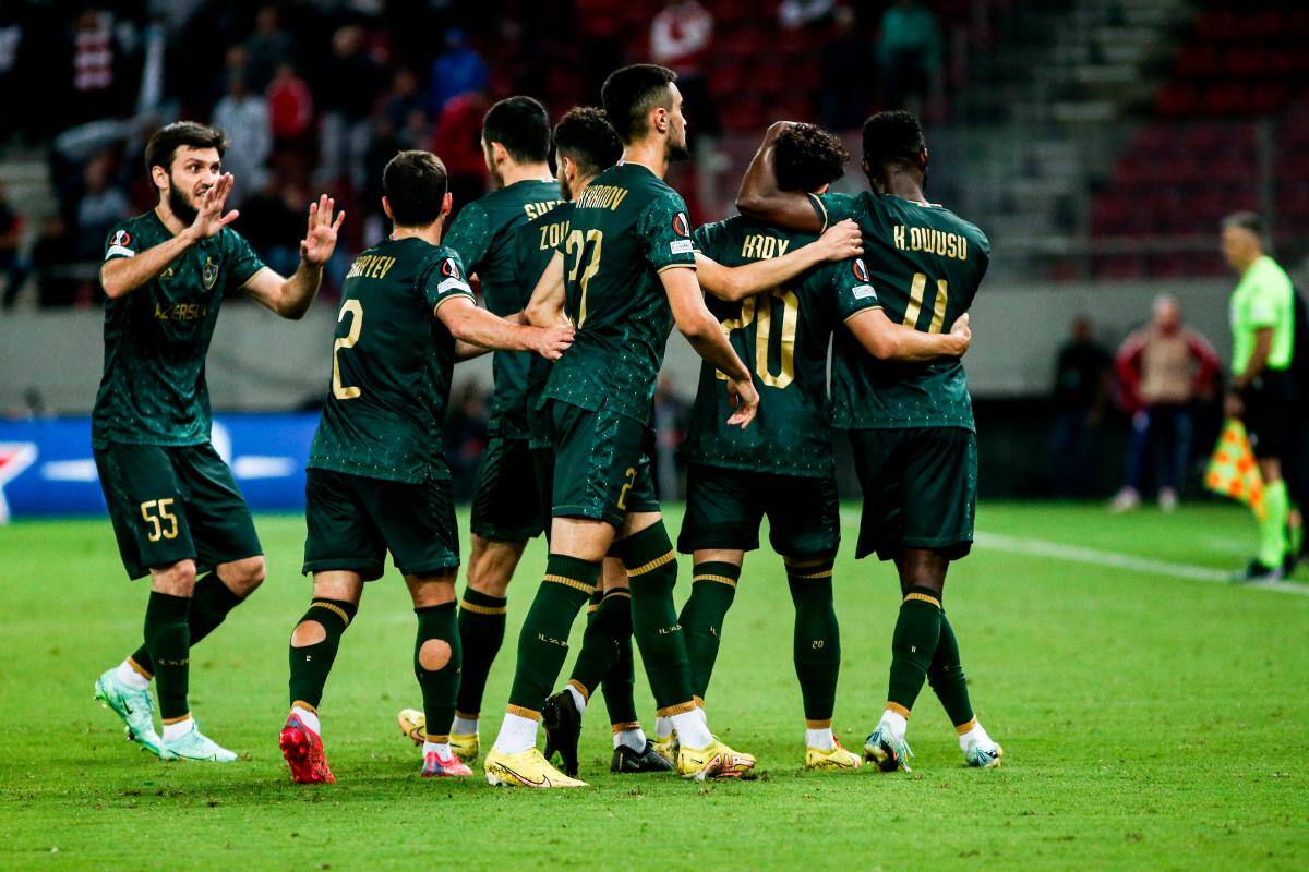 El equipo de James, goleado y casi eliminado de Europa League