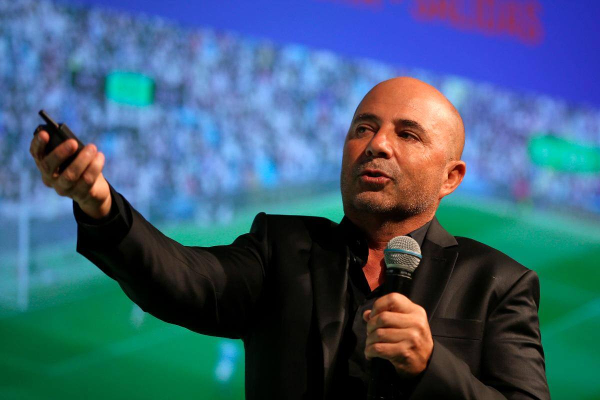 Sampaoli dice que fútbol de calidad es suramericano pero Europa se lo lleva