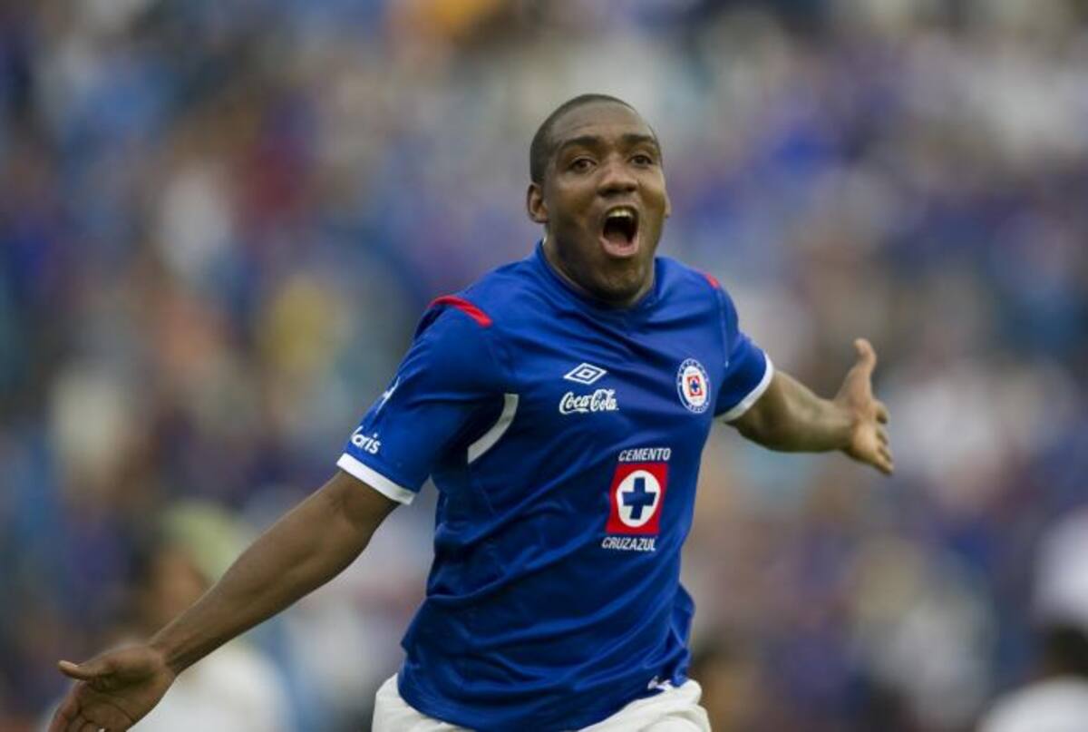Perea llega al conjunto verde tras la contratación de Leonel Álvarez, ex técnico de la selección Colombia. AFP