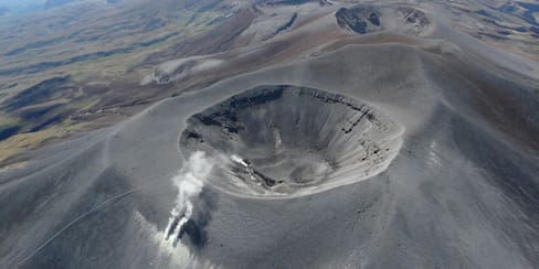 Volcán Puracé en alerta naranja: autoridades monitorean el incremento de su actividad