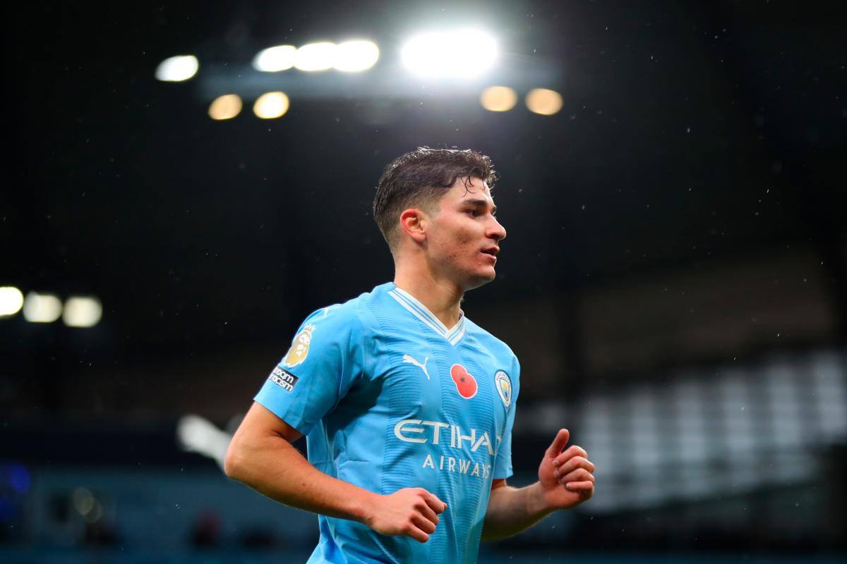 Jugador del Manchester City perdió un diente en la victoria de su equipo