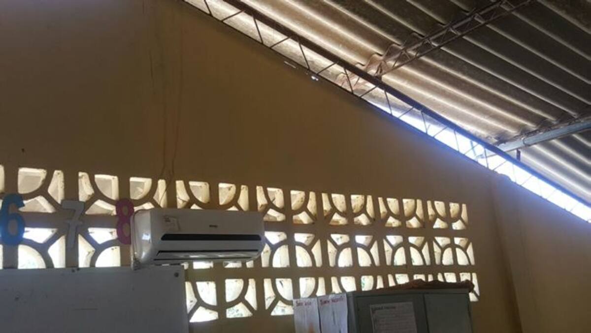 Los aires están instalados, pero los salones no están adecuados. Cortesía