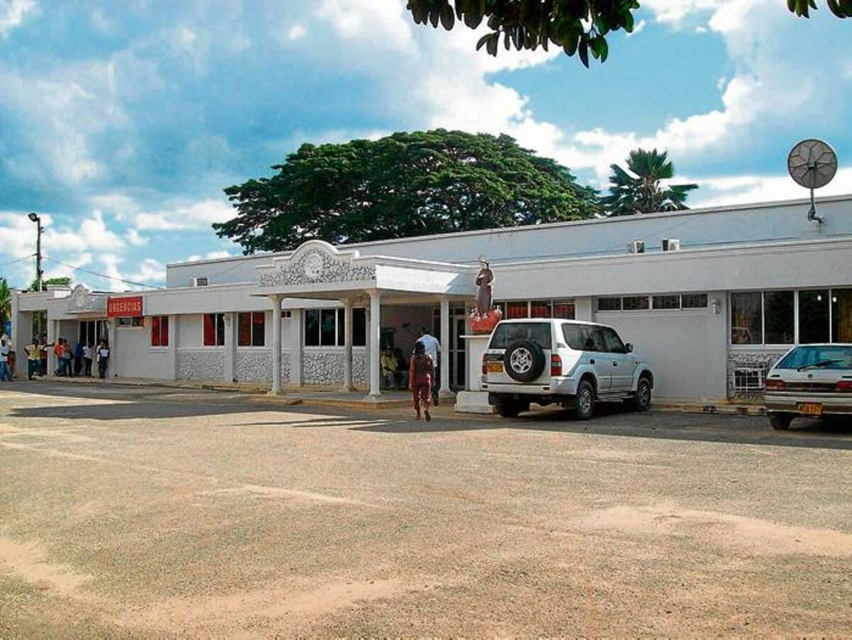 Alis Burgos Portillo fue trasladada al hospital San Nicolás luego que su ex marido le disparara y se suicidara.