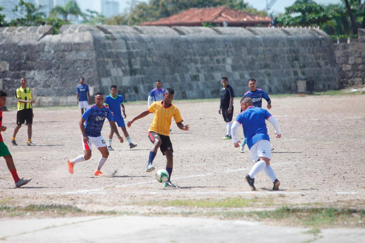 ‘Muerte súbita’ en el campeonato de minifútbol de La Bambinera