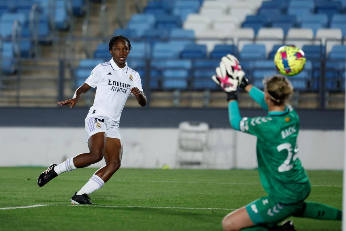 Video: Linda Caicedo entró desde el banco y ayudó a su equipo a remontar