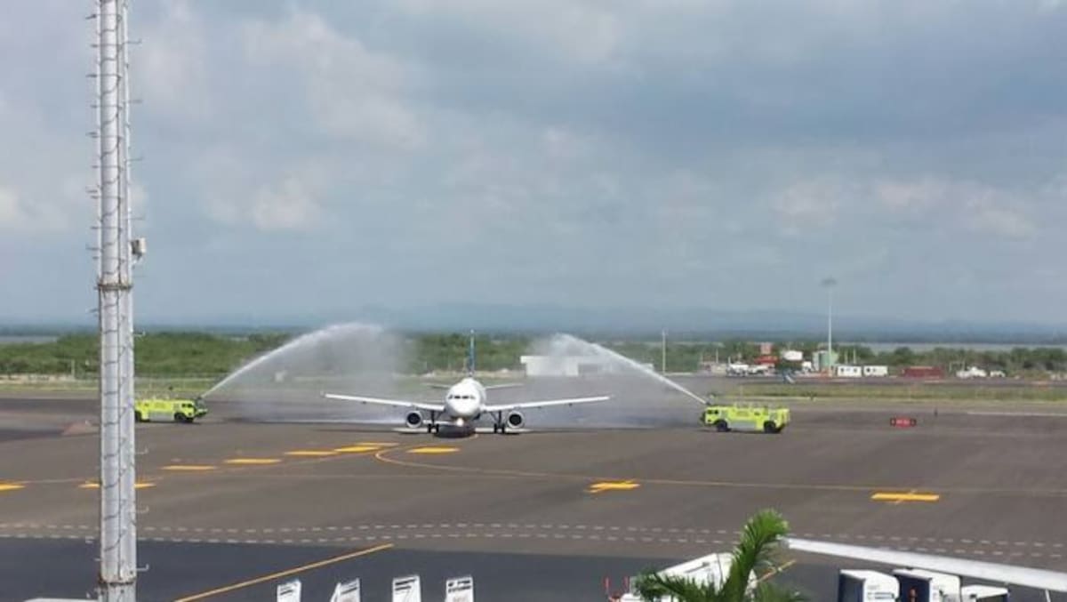 Llegada del primer vuelo de la nueva ruta Fort Lauderdale - Cartagena ANTONIO CANCHILA - EL UNIVERSAL