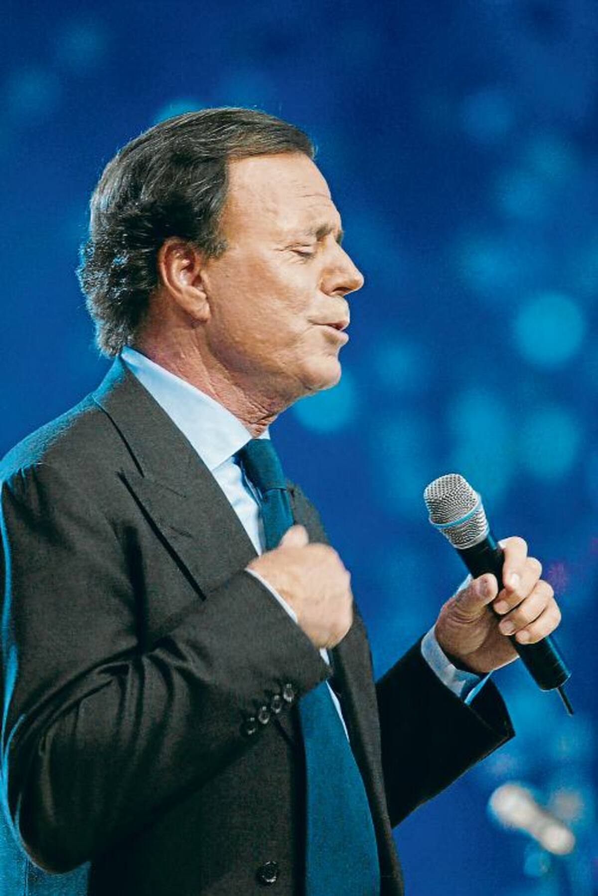 El cantante español cumplirá 70 años en septiembre de este año. Colprensa