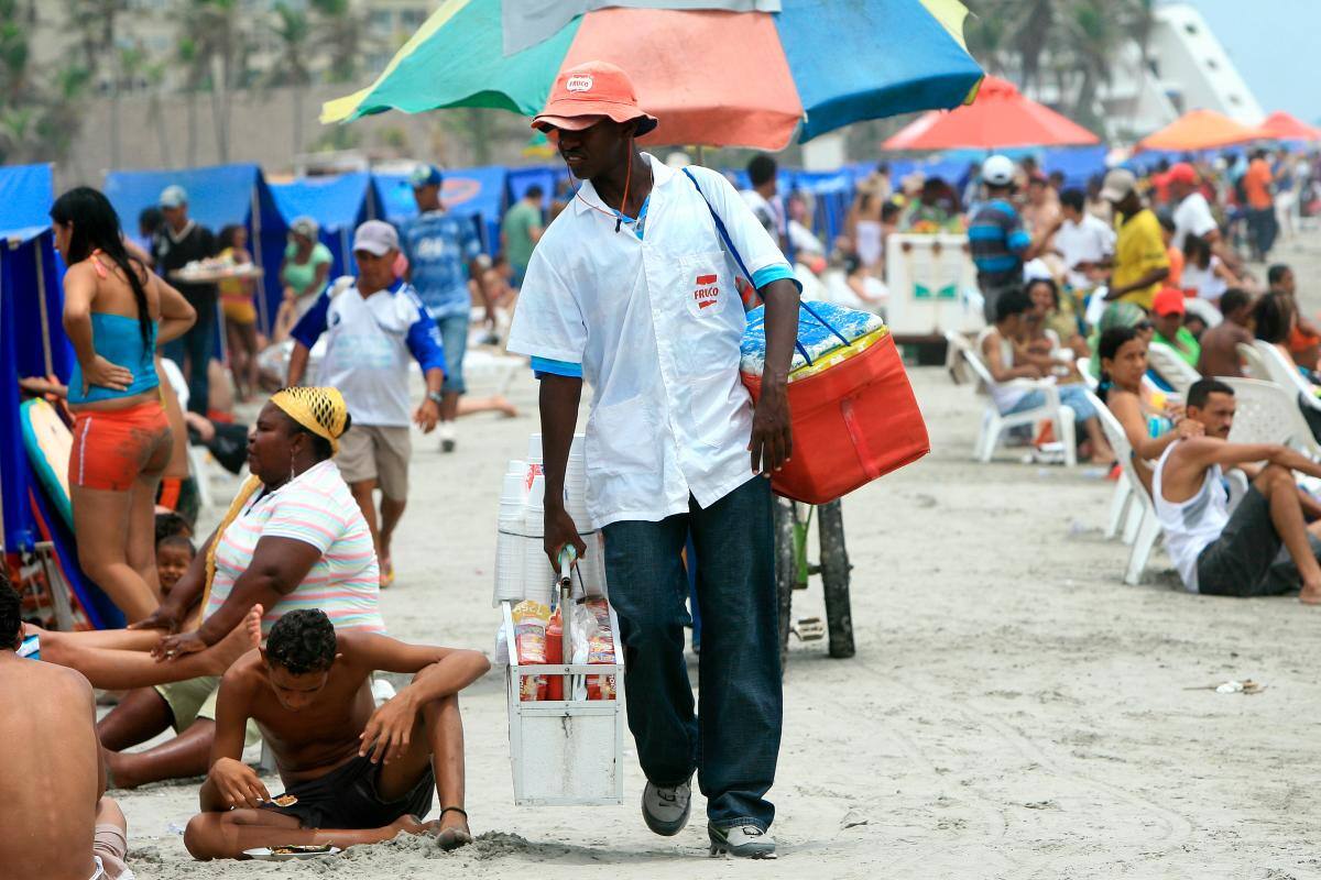De cada 100 empleos, 63 son de “rebusque” en Cartagena