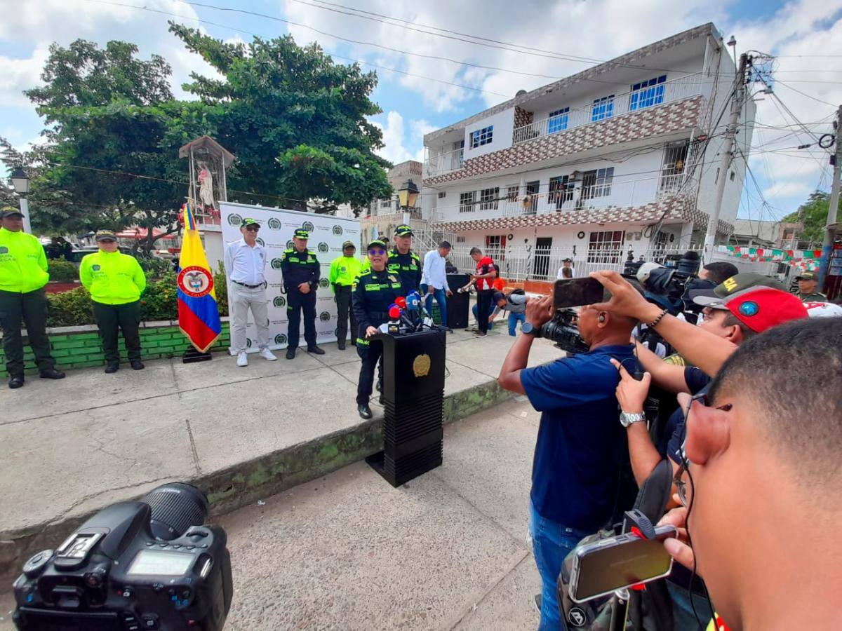 Rueda de prensa realizada en el barrio Chiquinquirá.