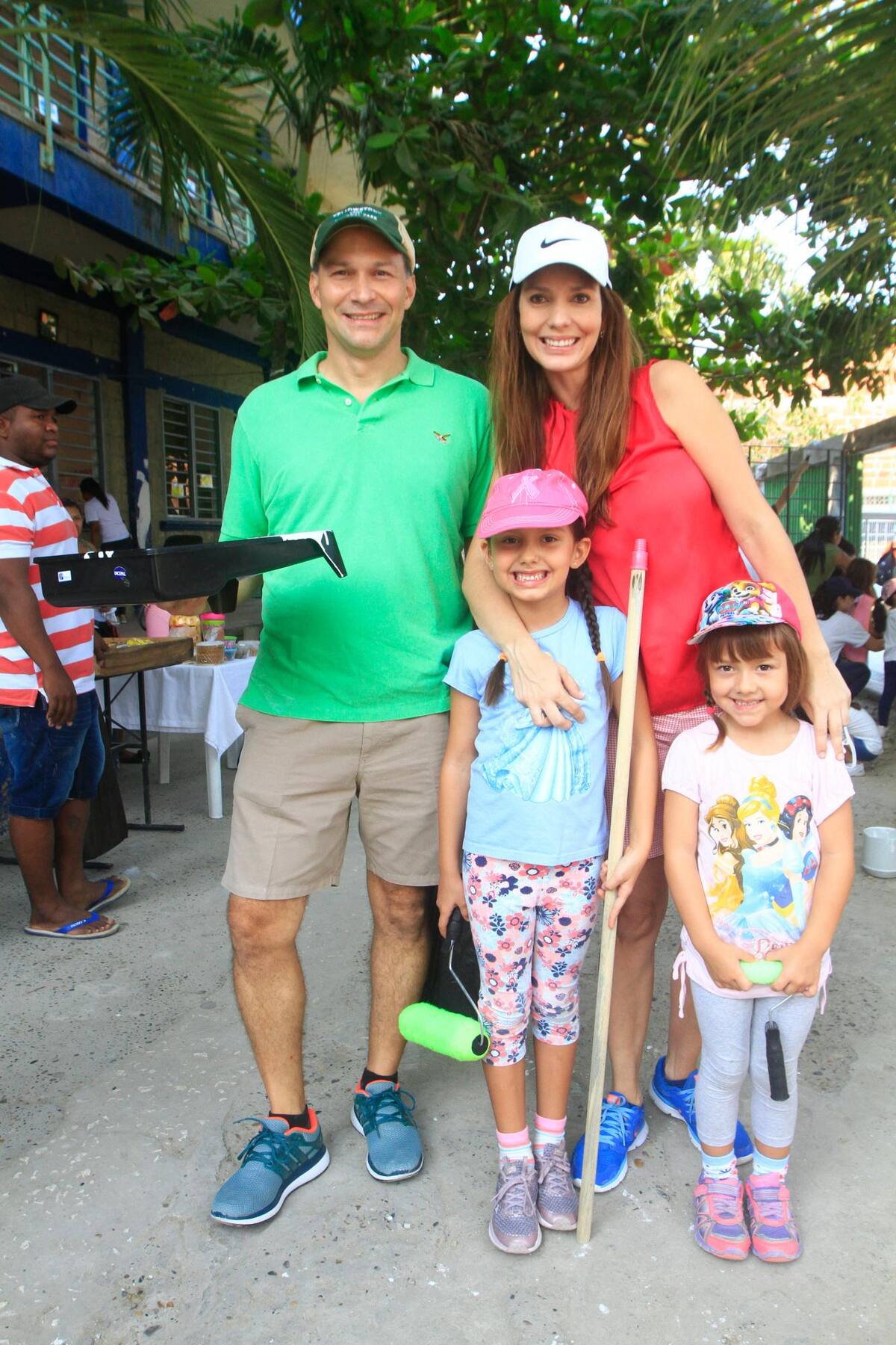 José Cuesta, María Clara Molina, Sara Cuesta y Mariana Cuesta.