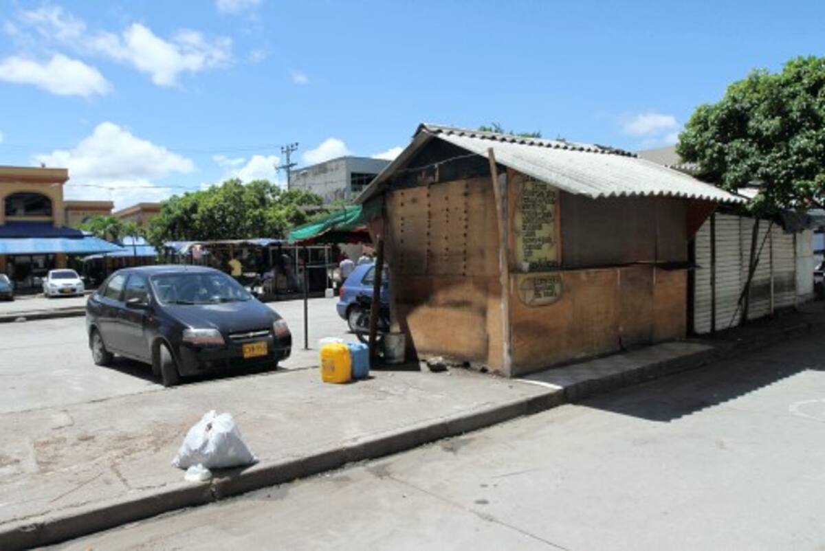 El Distrito anuncia que las obras de renovación urbana en la Plazoleta Telecom comienzan el lunes 13 de junio, y se prevé que para esa fecha esté despejada completamente. AROLDO MESTRE - EL UNIVERSAL