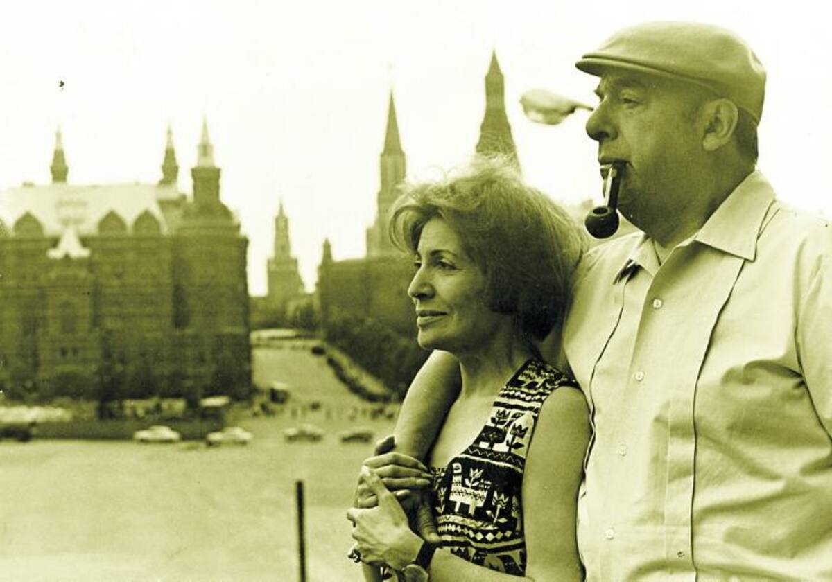 El poeta chileno Pablo Neruda, fallecido en 1973 y su esposa Matilde Urrutia.