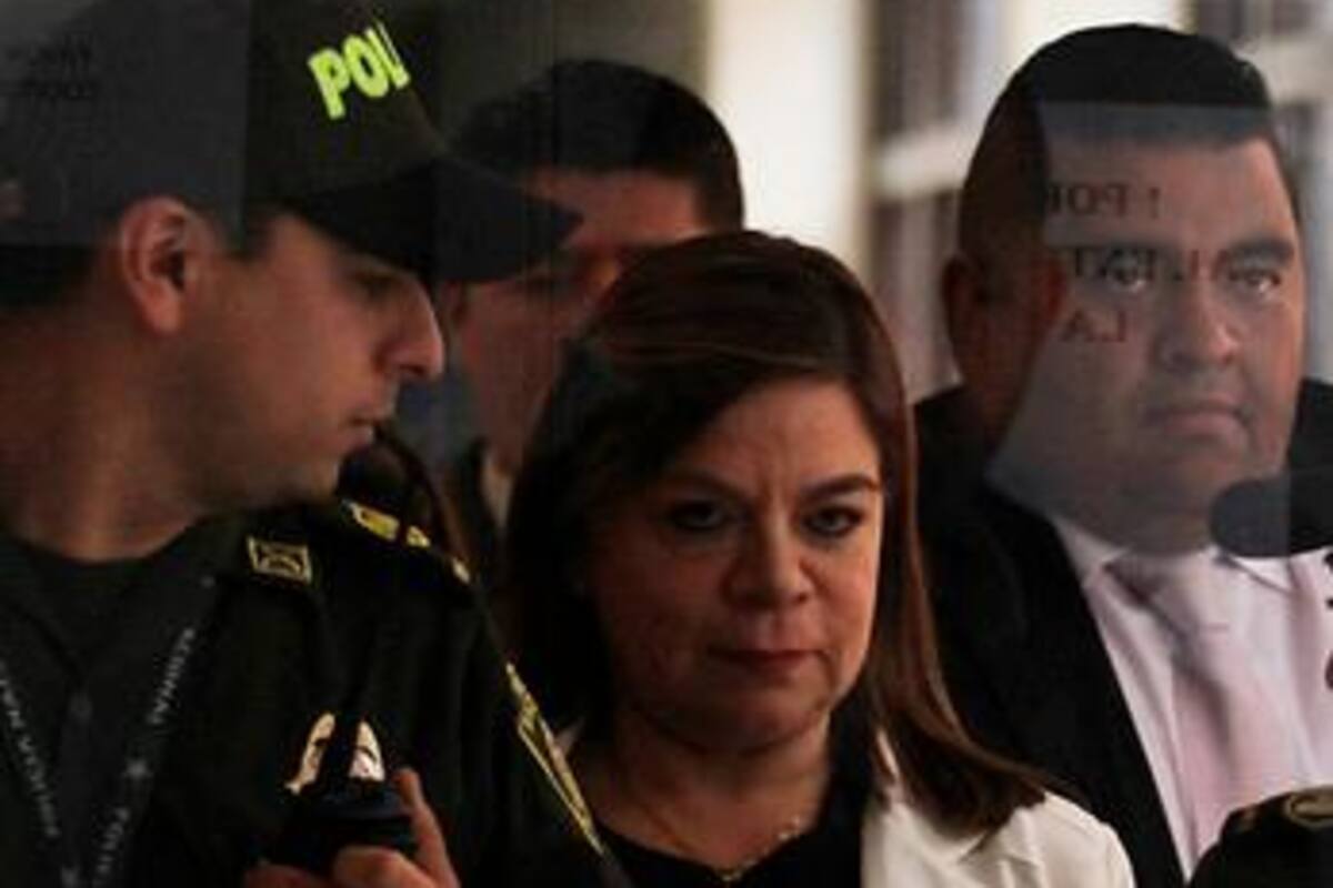 Condenan a exrectora del colegio donde estudiaba Sergio Urrego