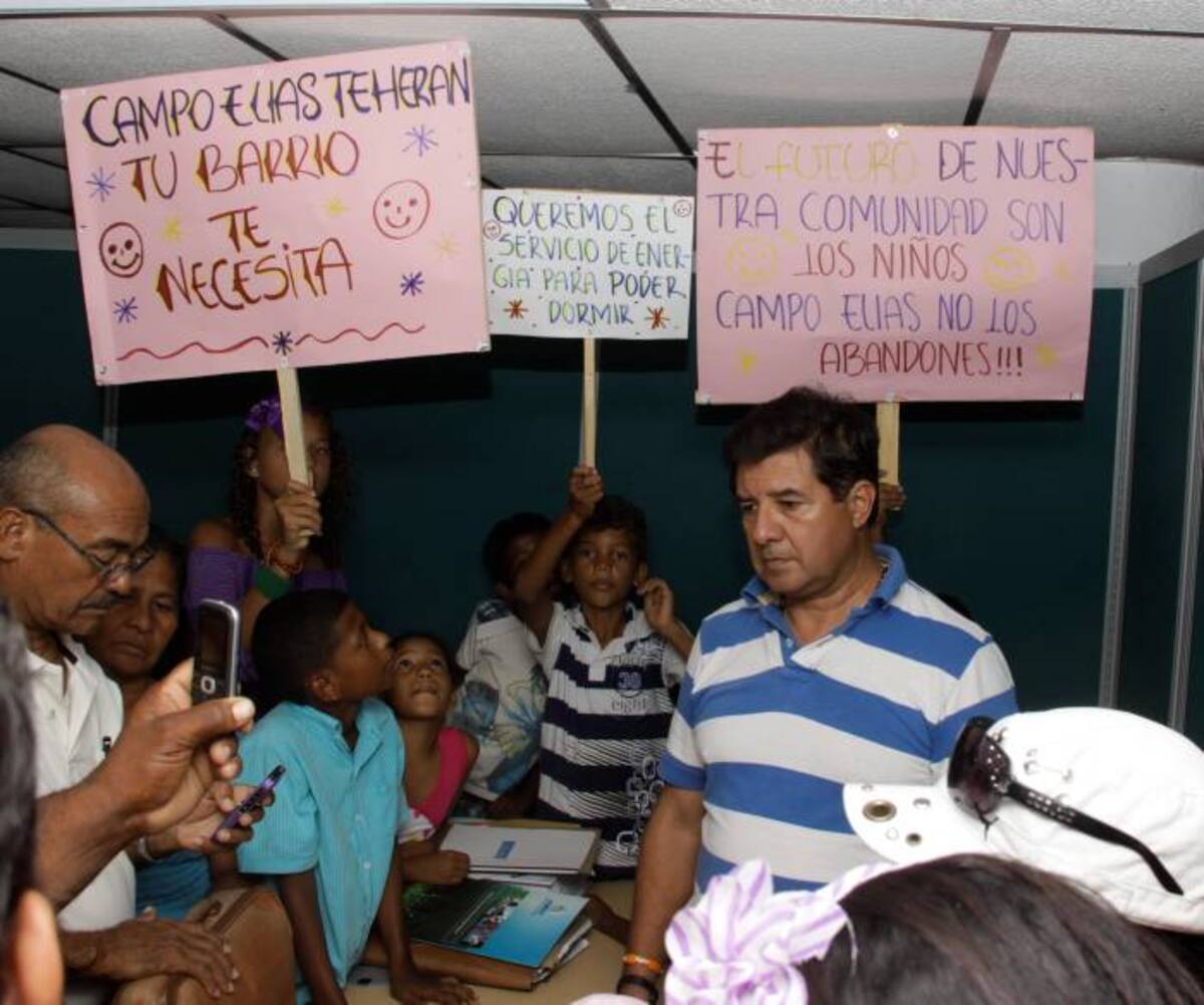 La comunidad denuncia que sus niños están enfermos por la ausencia del servicio público, y exigen soluciones al Distrito. EL UNIVERSAL, ZENIA VALDELAMAR