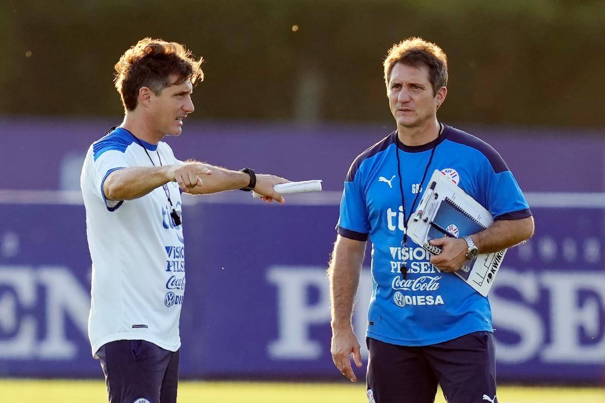 Paraguay debe ganar en Colombia puntos perdidos ante Chile: Barros Schelotto