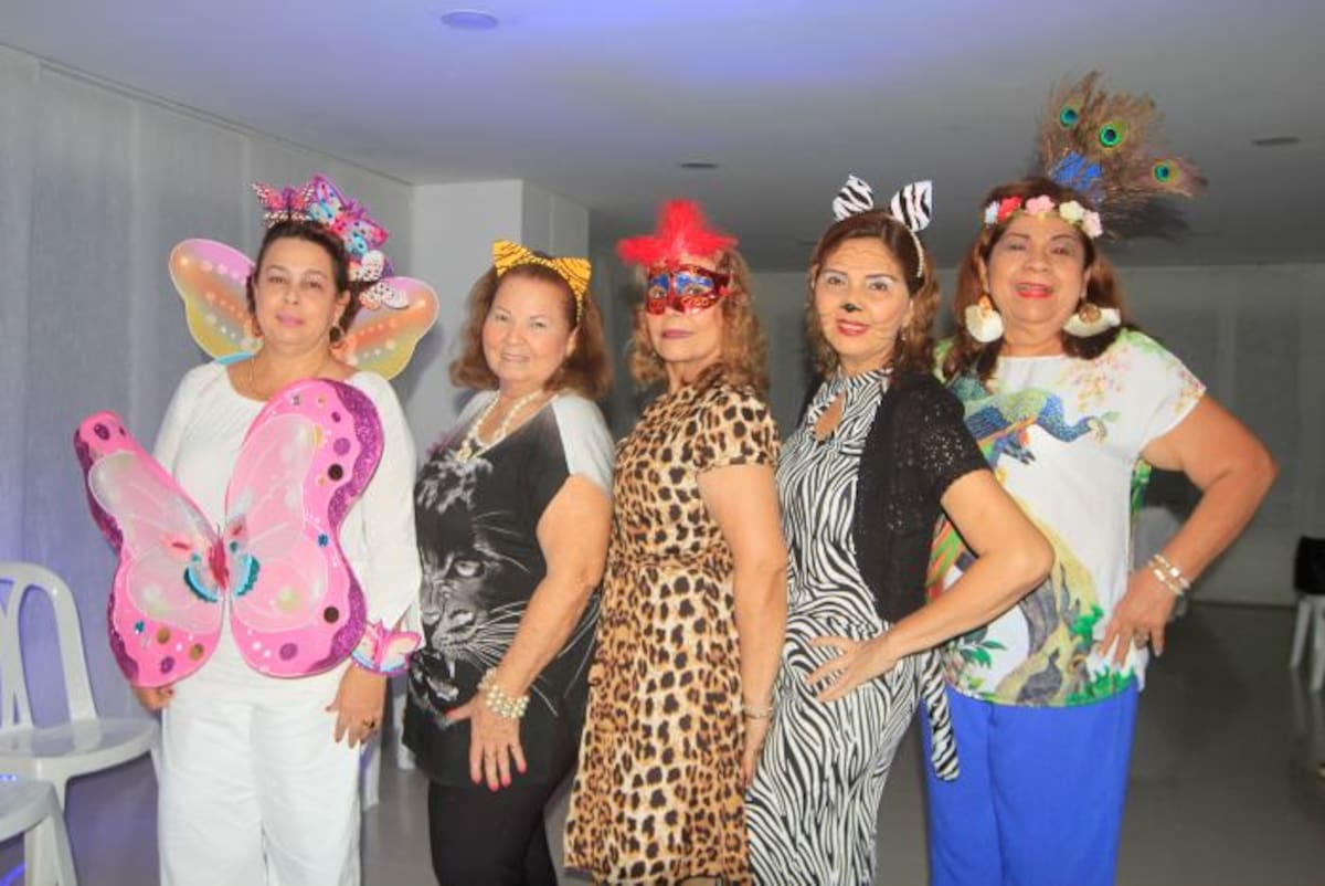 Roxana De La Torre, Yadira Romero, Emilse Devoz, Martha Tapias y Gladys Juyó. Julio Castaño - EL UNIVERSAL.