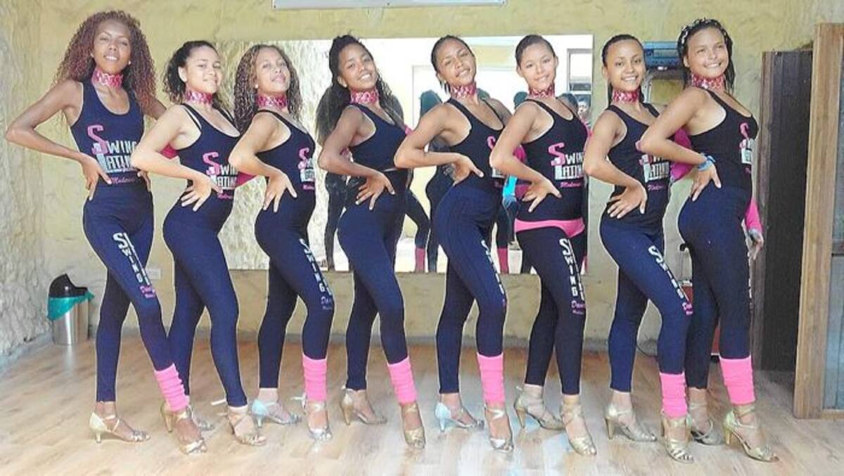 Swing Latino. Facebook Swing Latino.