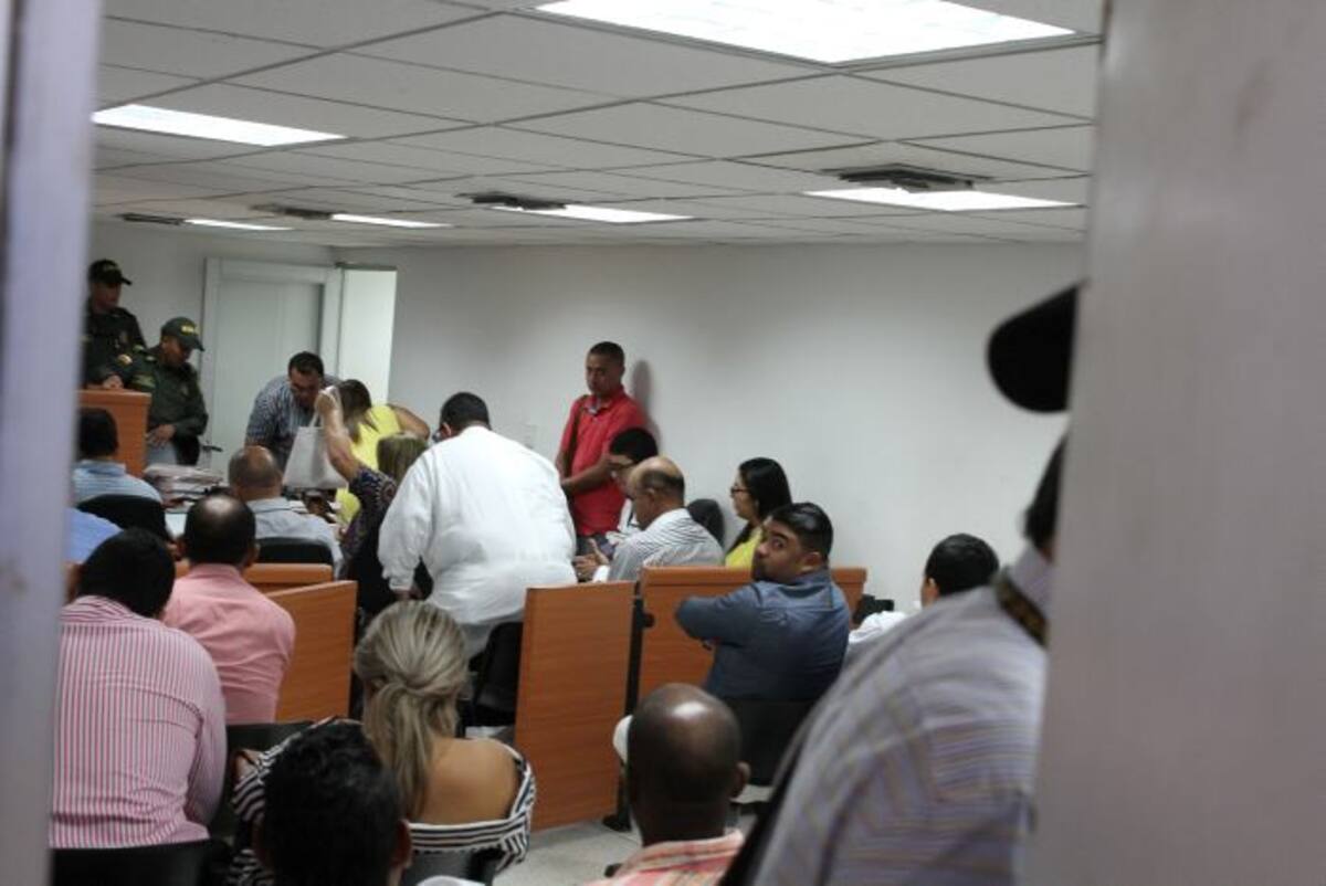 La Fiscalía busca que a los implicados se les dicte medida de aseguramiento por los delitos de cohecho propio y prevaricato. Oscar Diaz/ El Universal