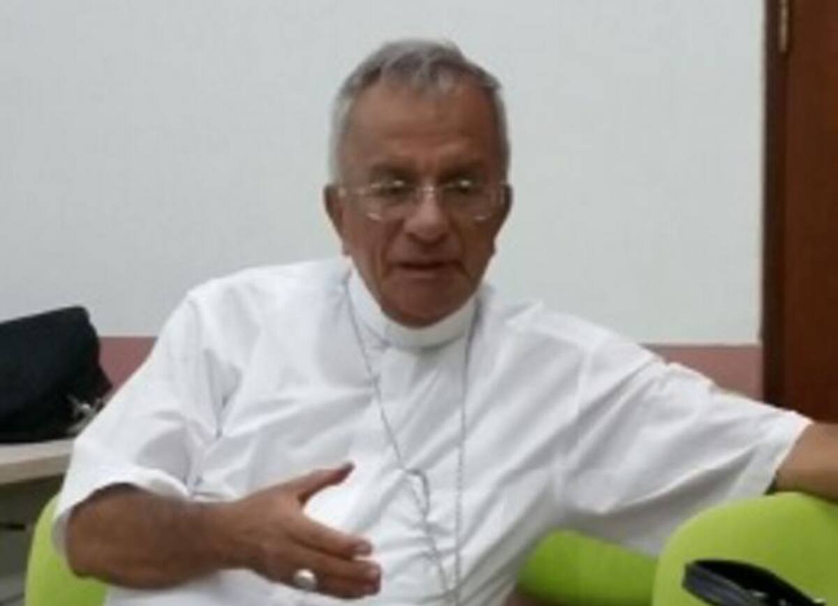 Arzobispo Jorge Enrique Jiménez Carvajal.