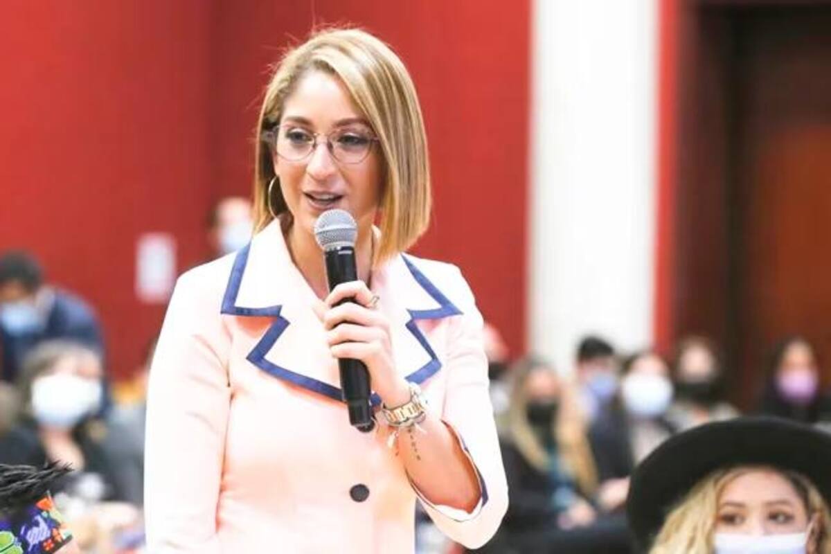 Suspendido provisionalmente título de maestría de la excongresista Jennifer Arias