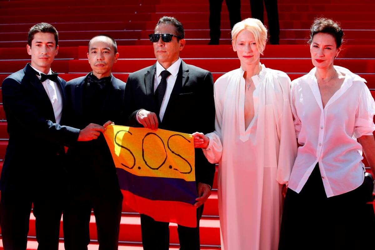 El aviso de “S.O.S Colombia” que exhibieron en la alfombra roja de Cannes