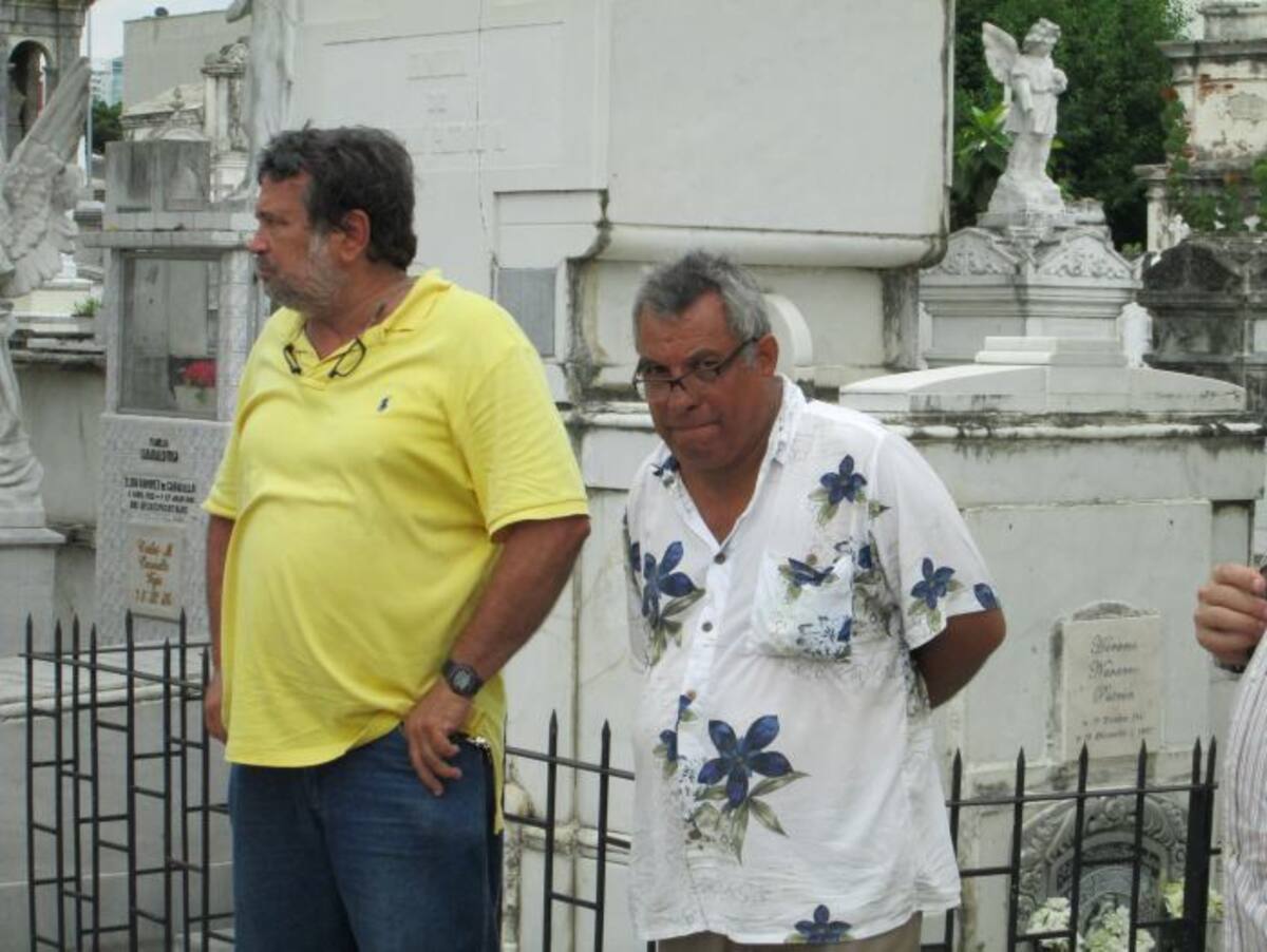 Marcelino De La Valle, ex administrador del Cementerio Santa Cruz, y Luis Fonseca Castillo, habitantes de Manga y coordinador de Fedevecinos. PEDRO TORRES, GENTE BAHÍA - EL UNIVERSAL